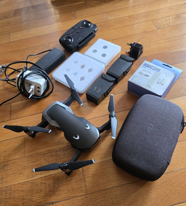 Дрон DJI Mavic Air Fly More Combo