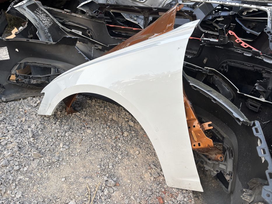 Калник Audi A6 C8