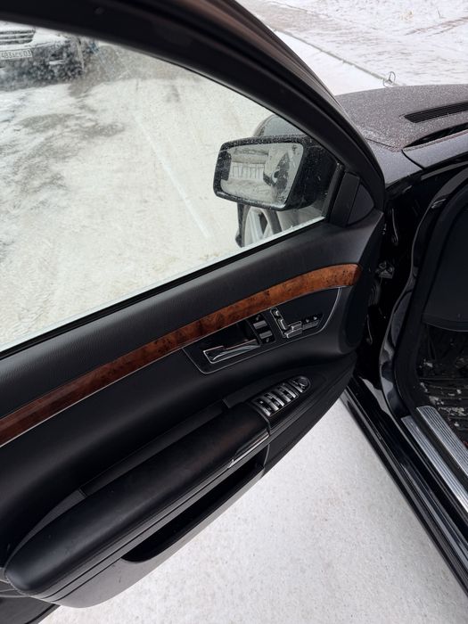 Продается Mercedes 221