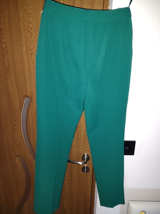 Vând costum dama