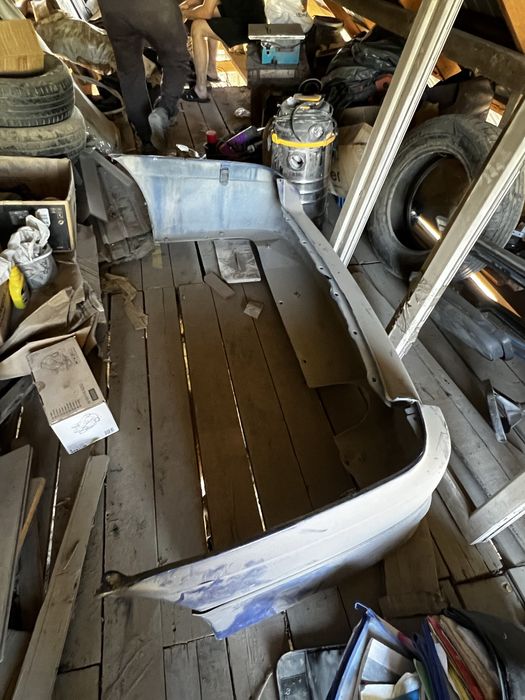 Бампер на субру легаси b4