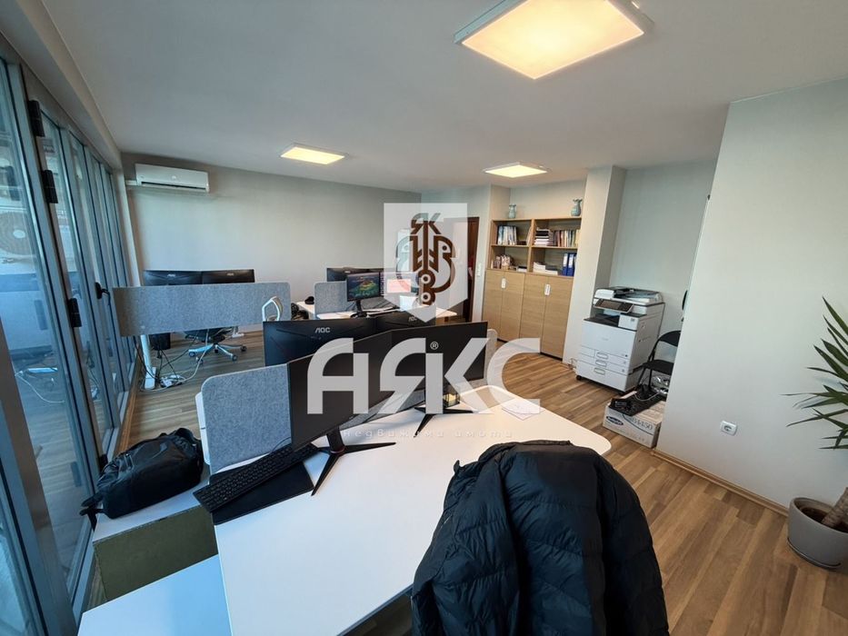 Продава се Офис в София, Хиподрума - 168 кв.м за 2703 €/кв.м - Снимка #2