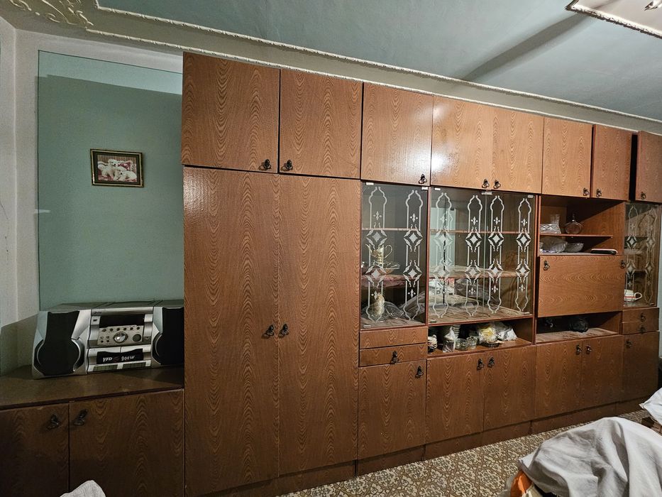 Продаётся стенка.