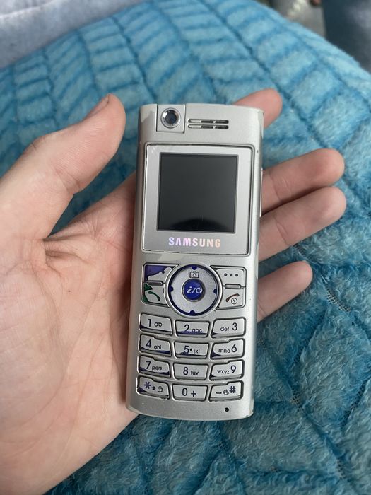 продам самсанг раритет кнопочный