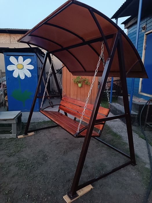 Качели для дворов