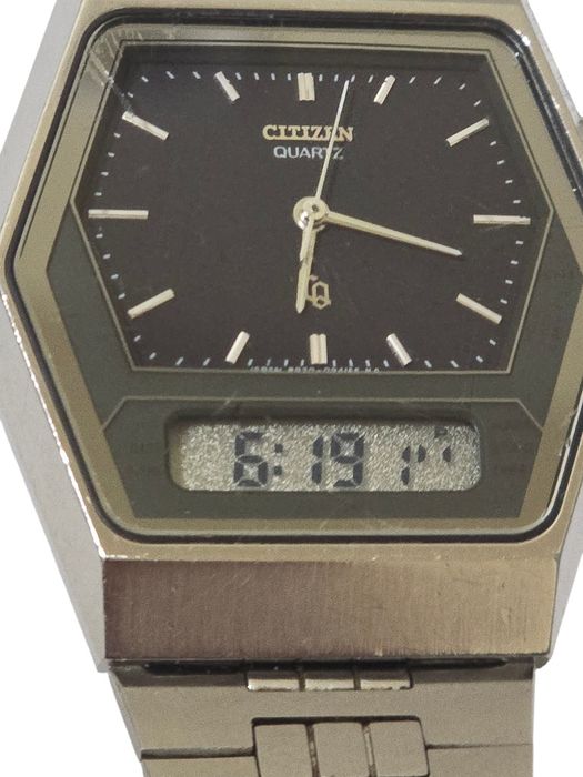 Ceas Citizen  digital, analogic