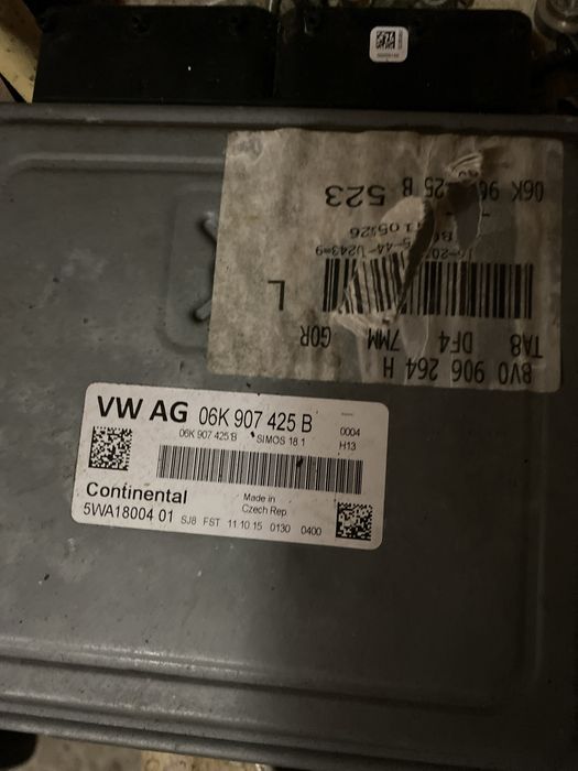Ecu motor 06k907425b 06k907425j