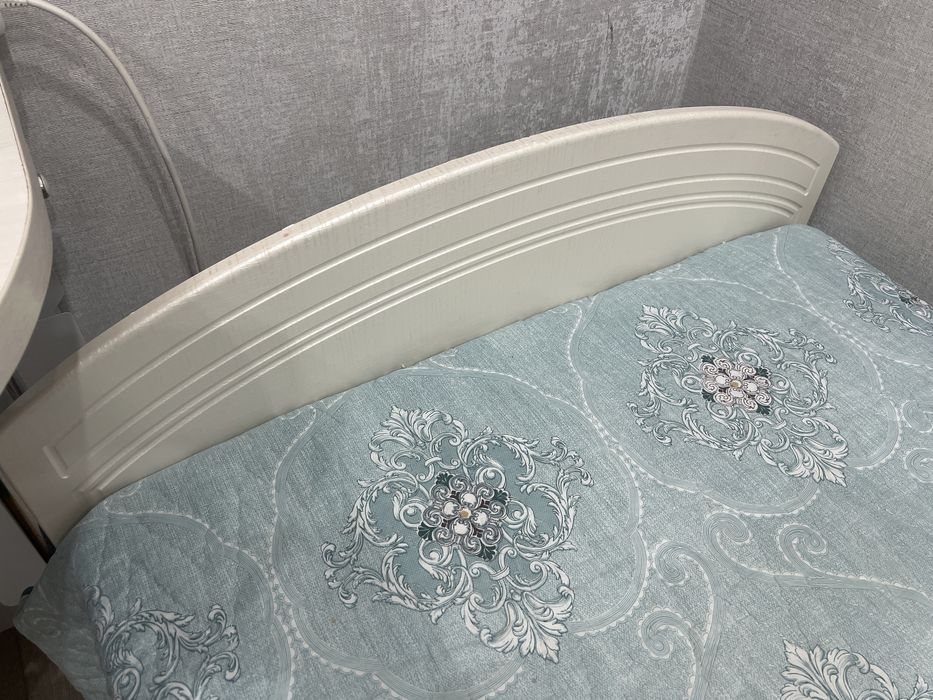 Односпальная кровать