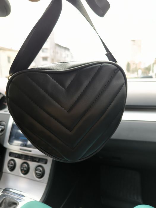 Синтетични:Къдрава Опашка,Права треса и   канеколон + Подарък чанта