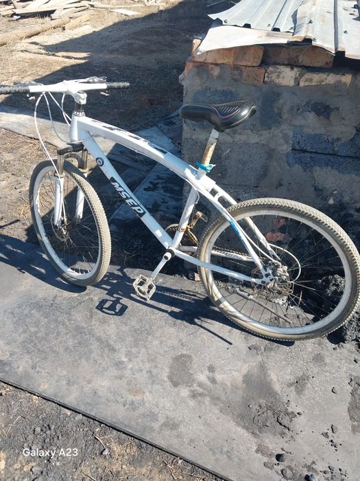Велосипед в хорошом состояний