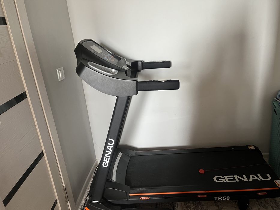 Беговая дорожка Genau