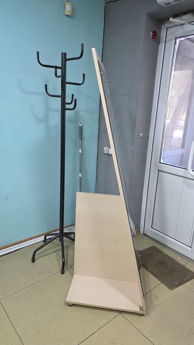 Вешалка напольная