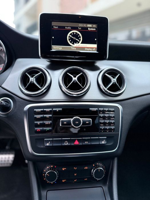 Mercedes CLA 200 Pachet AMG