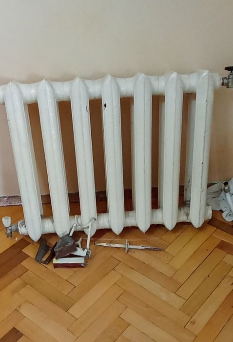 ПОДАРЯВАМ Радиатори за  стена