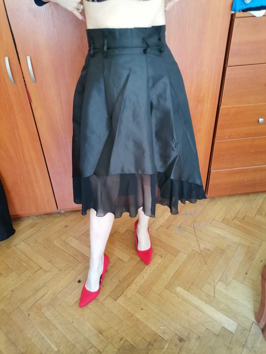 Елегантно Сако, добавям и поли, на разпродажба!