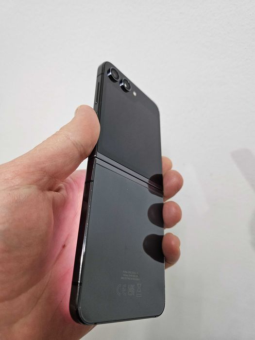 Samsung Galaxy Z flip 5, 512 gb, folosit, garantie.