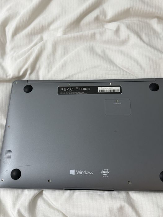 ноутбук PEAQ Notebook Slim S130.