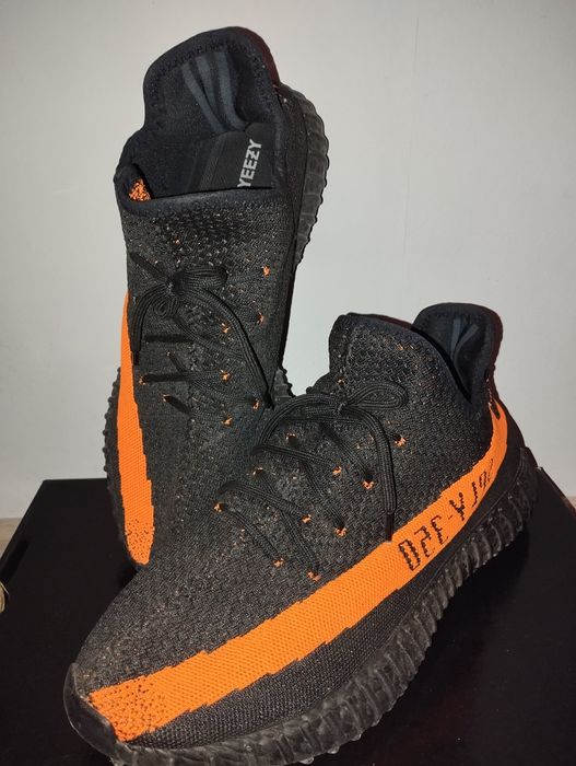 Adidas Yeezy Boost 350 V2