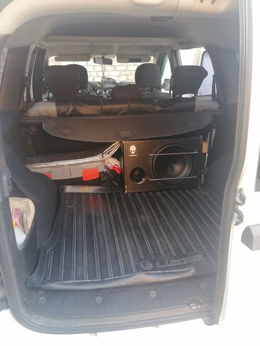 Продам автомобиль ларгус