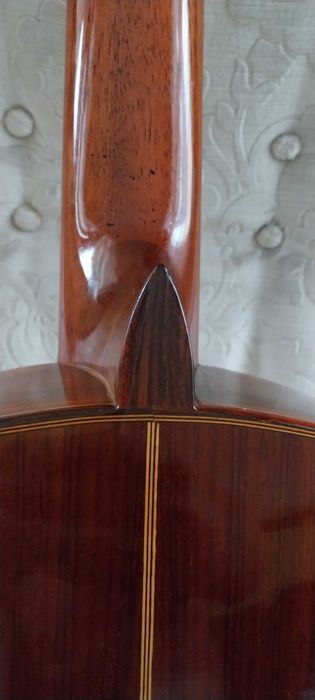 Концертна класическа китара