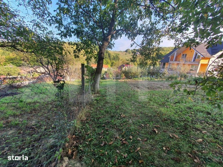 Teren intravilan, podul Jelnei foarte aproape de oras,11 Arii.