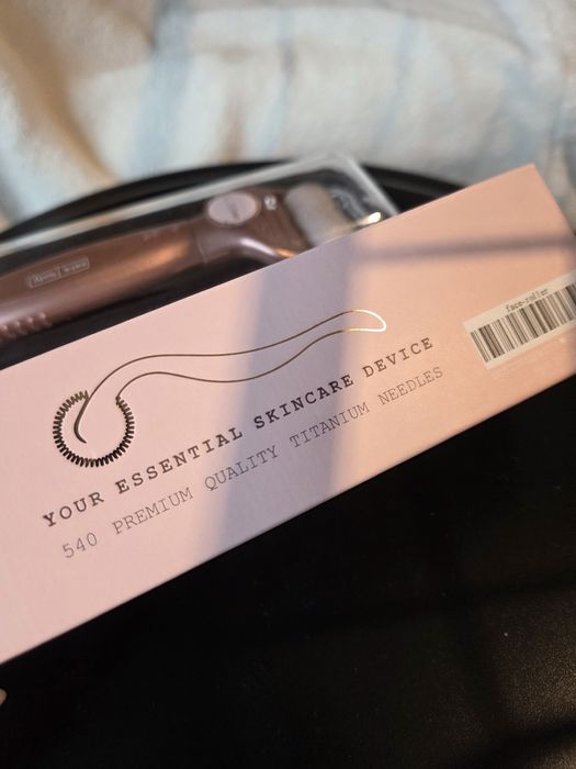 Микронийдлинг родени за лице и тяло