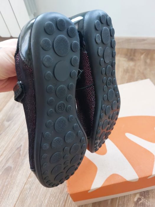 Продават се официални детски обувки за момиче  Колев и Колев