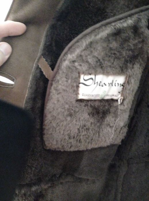 Cojoc din blană  naturală  de oaie, elegant .