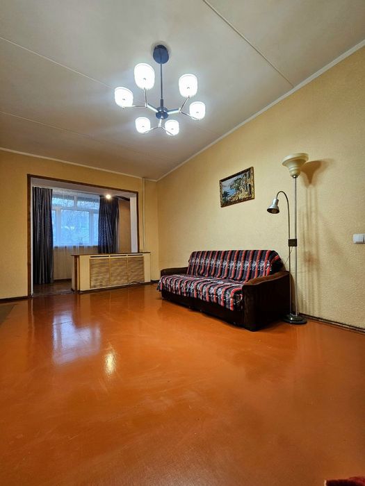 Аэропорт. 3/3/4, 77-я серия. 5 минут от центра.