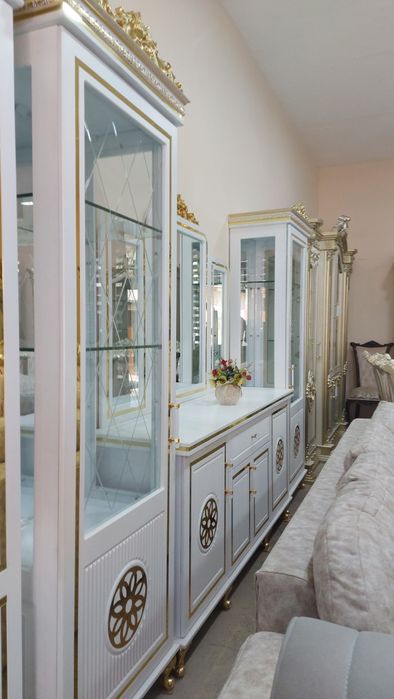 Shoshilinch stenka sotiladi yangi.