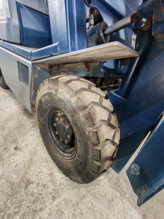 Вилочный погрузчик Кара