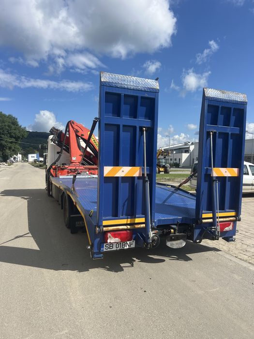 Vând Scania P230 cu Macara Palfinger PK 14080 și Platformă Specializată