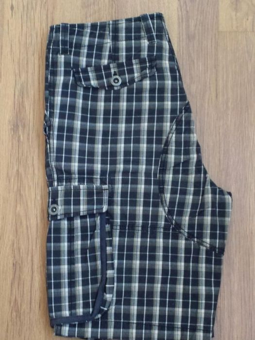 Pantaloni scurti Jack & Jones marimea M