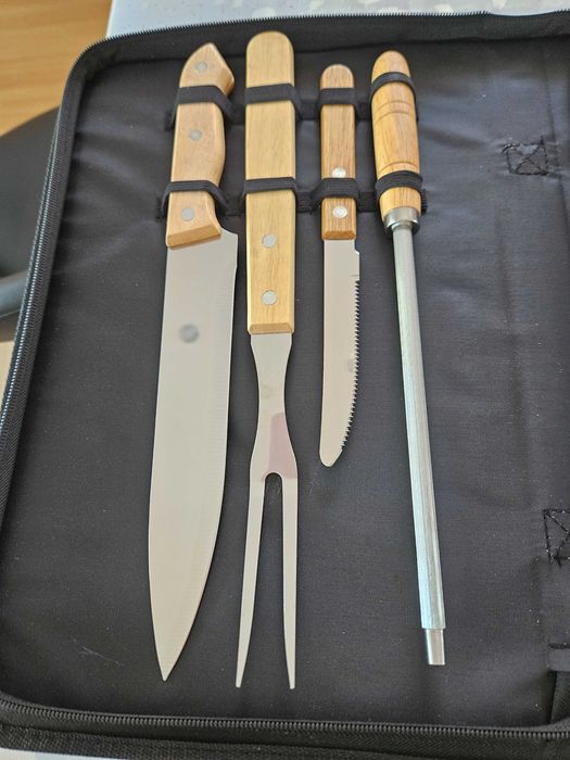 Set  cutite, tocator barbeque