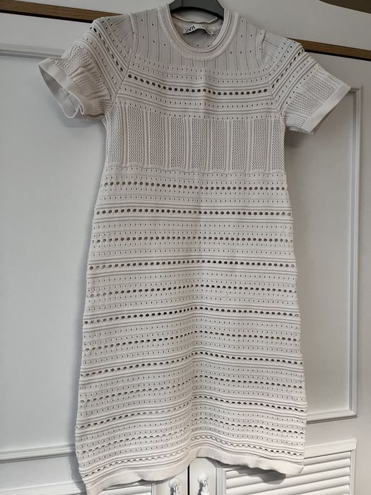 Ажурна рокля Zara