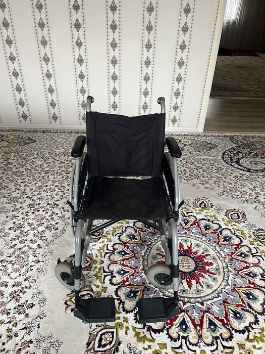 Инвалидная коляска