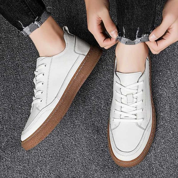 Мъжки бели спортни обувки от естествена кожа № 43.5