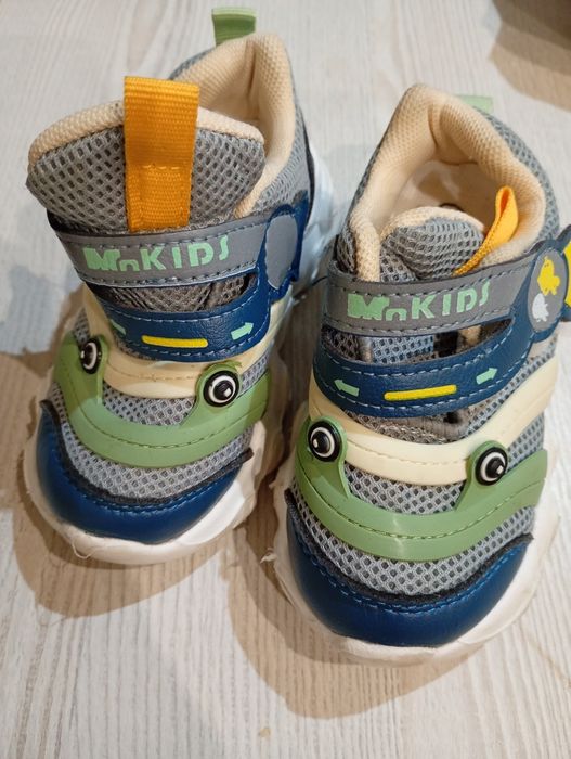 Кросовки для мальчика летние