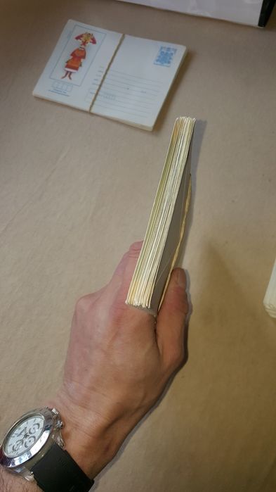 Продавам картички от 60-та и 70та година и други неща.