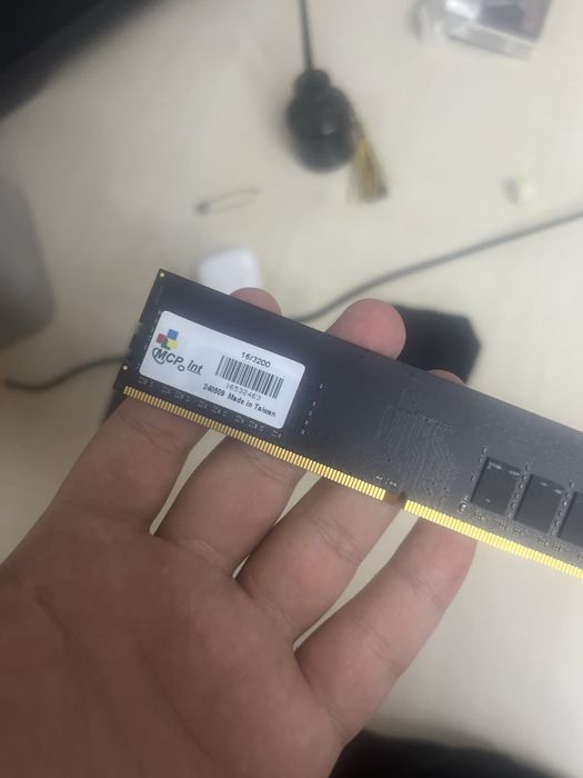 Оперативка 3200мгц 16gb DDR4