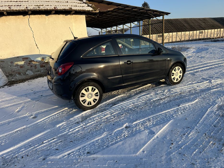 Vand opel corsa d . Din anul 2008