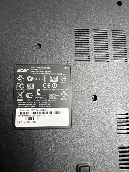 Лаптоп Acer Aspire E5 комплект с зарядно