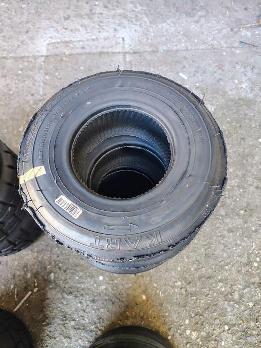 Гуми за картинг Dunpol