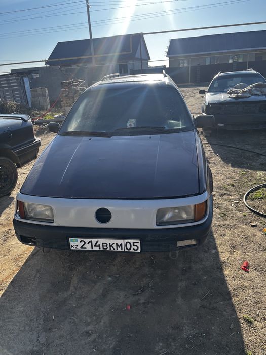 Пассат б3 универсал ……….