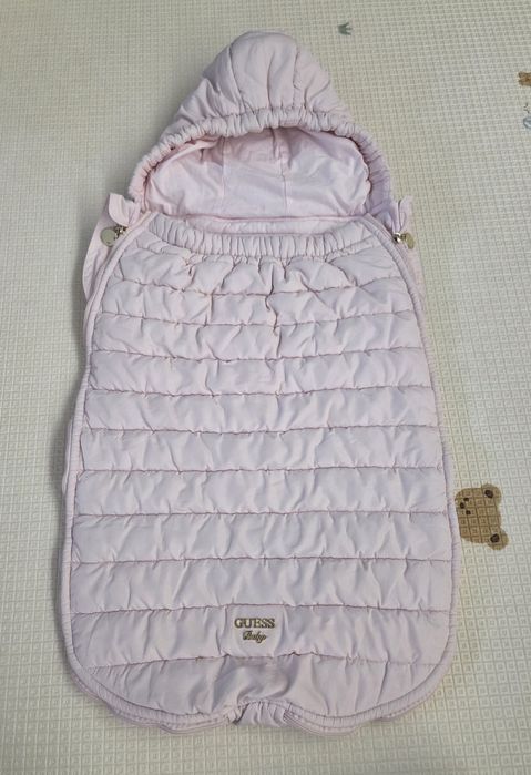Чувалче за бебешко кошче Guess Baby