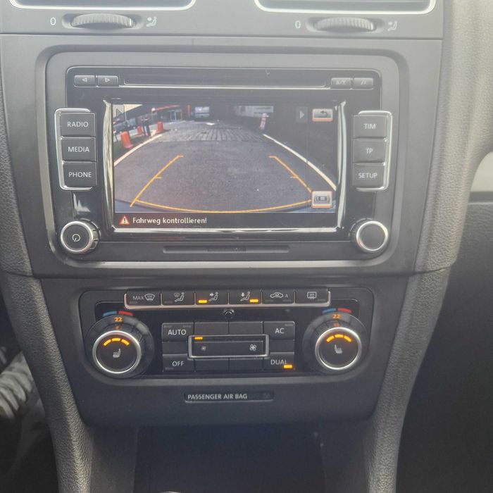 Volkswagen Golf 6  1.6tdi 105cp 2010 E5 camera pret 4390eu neg