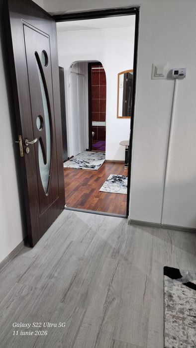 Inchiriez apartament 2 camere