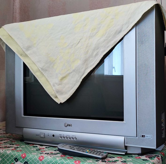 Телевизор LG Flatron 51 см. Оригинал.