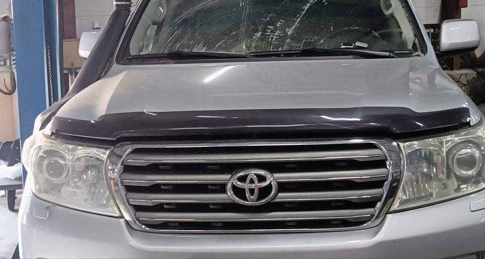 Фары Ланд Крузер 200 оригинал