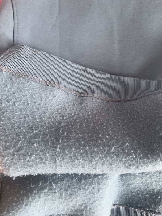 Продам свитор, использован 1 раз